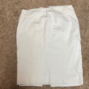 White House black market pencil skirt. Zip up back. Stretchy material